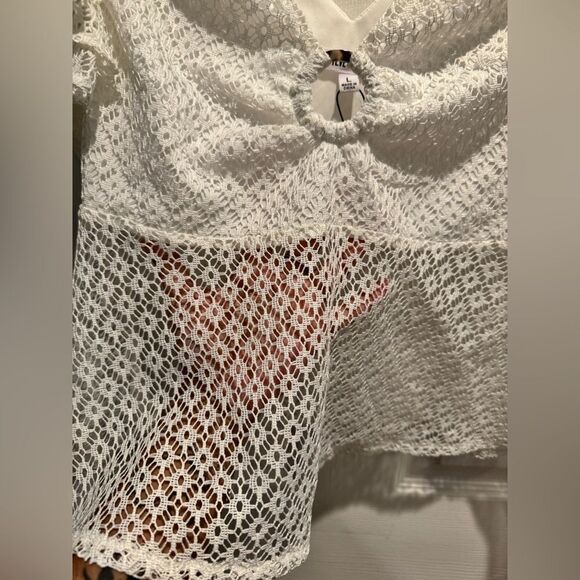 Steve Madden key to my heart White Lace Women’s Top in size large - Picture 9 of 9